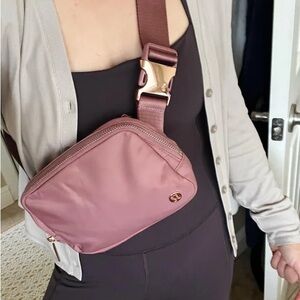 NWT Lululemon Everywhere Belt Bag Spiced Chai and Rose Gold